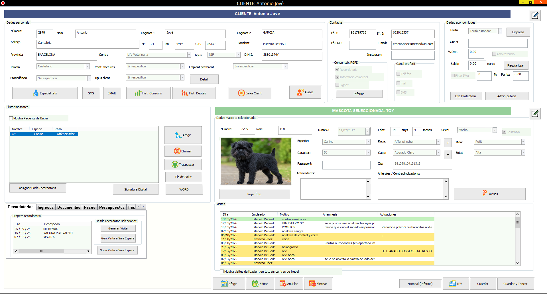 Ficha de paciente en ZooVET con historia clínica